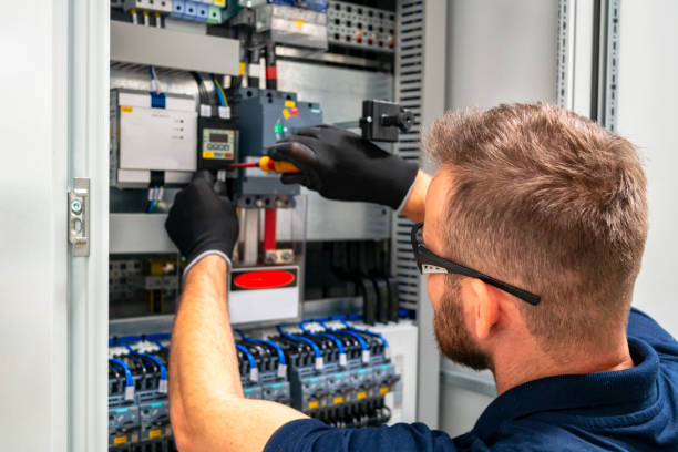 Best Circuit Breaker Repair  in Pasadena, CA
